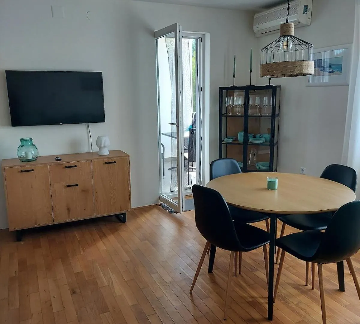 Modernes Apartment In Erster Reihe Zum Meer Premantura Hırvatistan